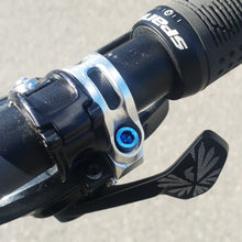 Load image into Gallery viewer, SRAM Titanium Shifter Clamp Bolt
